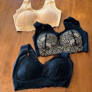 3 lg Luciana sweet Blossom secret Bra.